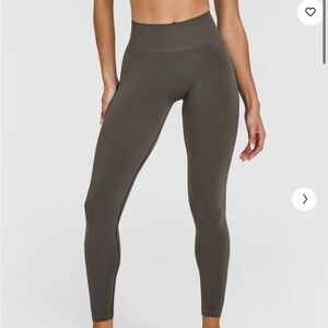 Effortless oner active leggings 
Size small